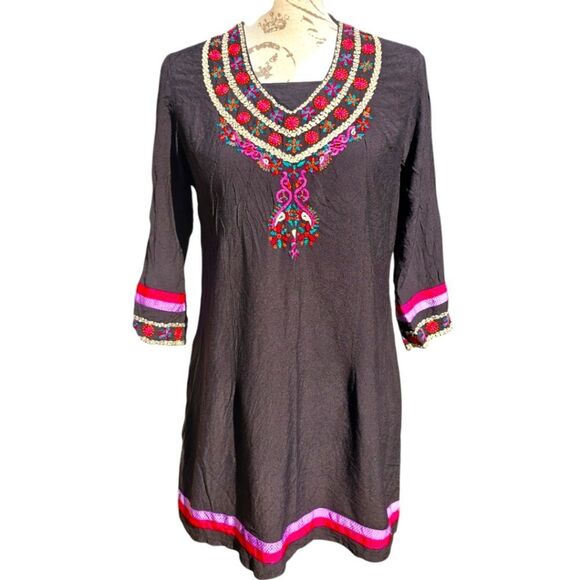 -1667 Embroidered Tunic Top Black 3/4 Sleeve fits  Women's Size XS - Picture 1 of 7